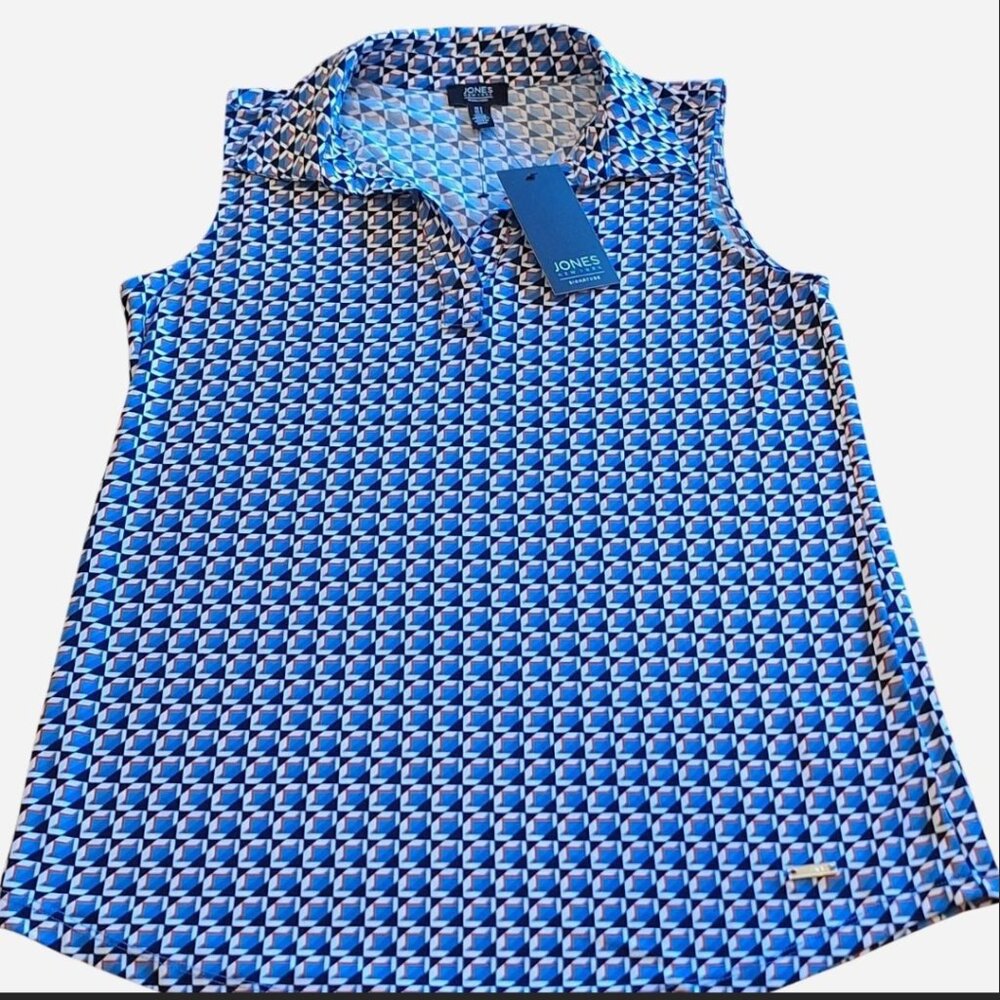 JONES NEW YORK women's blue geometric sleeveless shirt, size small.